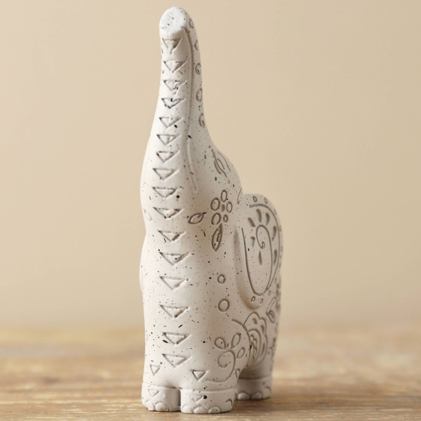 A450 Elephant Ring Holder - The Country Rabbit Gifts & Décor
