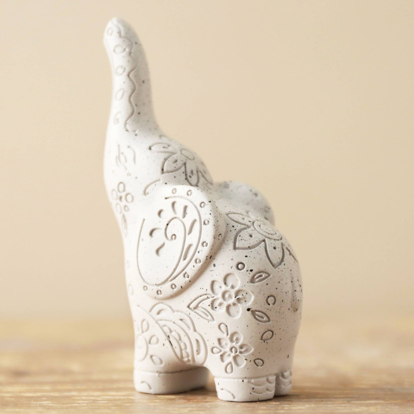 A450 Elephant Ring Holder - The Country Rabbit Gifts & Décor