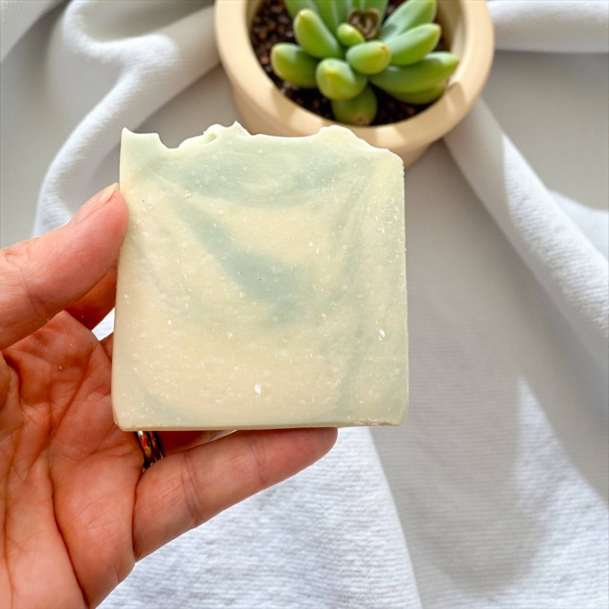 Cashmere & Linen Tallow Soap – Clean Scent Natural Handmade Soap Bar - The Country Rabbit Gifts & Décor