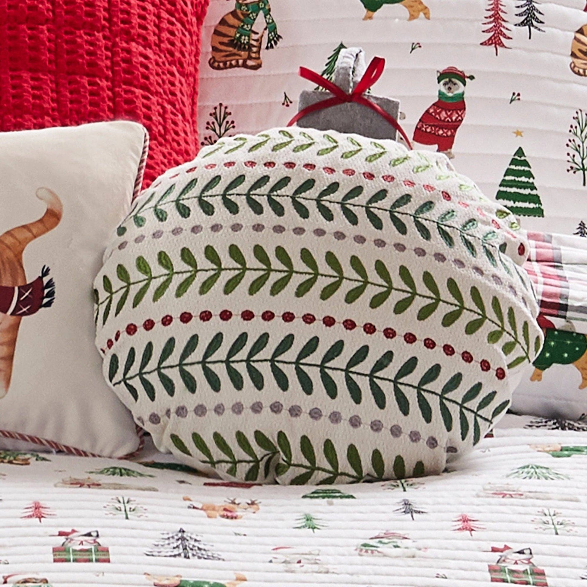 "Christmas Ornament" Pillow - The Country Rabbit Gifts & Décor