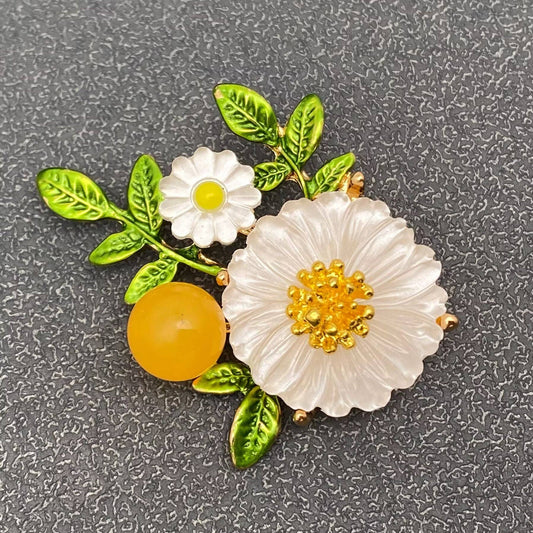Daisy Brooch - The Country Rabbit Gifts & Décor
