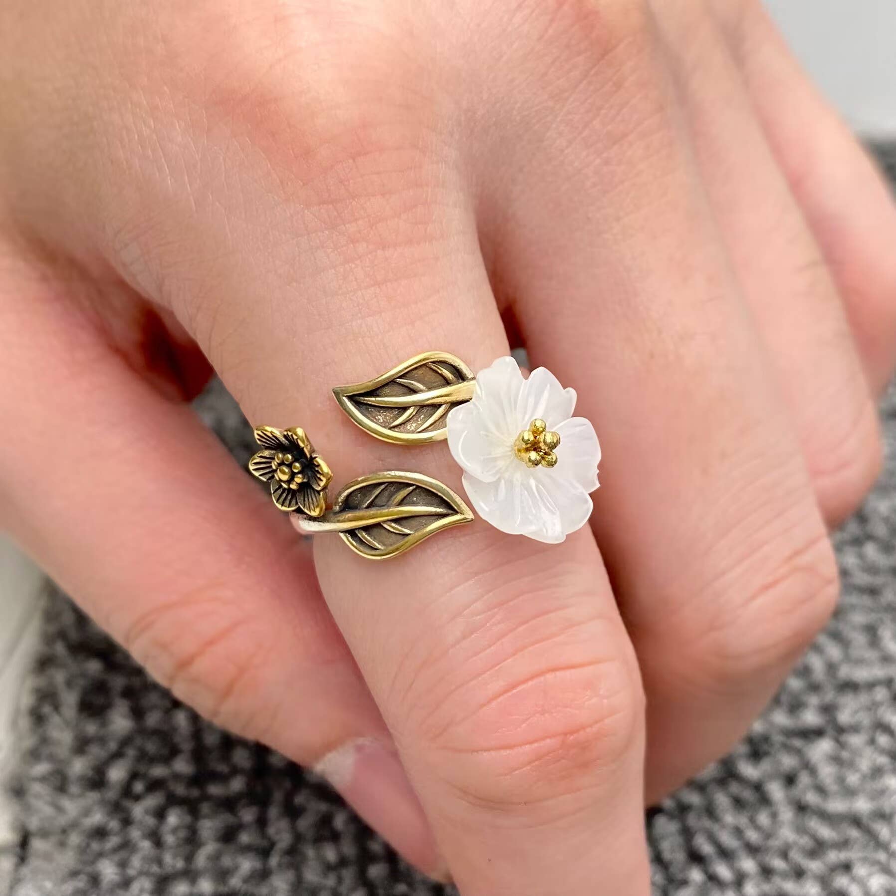 Vintage White Acrylic Flower Adjustable Metal Ring - The Country Rabbit Gifts & Décor